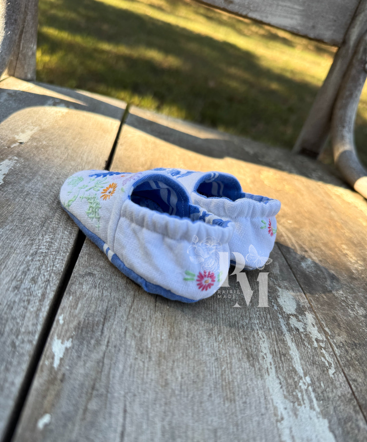 Slippers 6/9- Blue Cross-stitch
