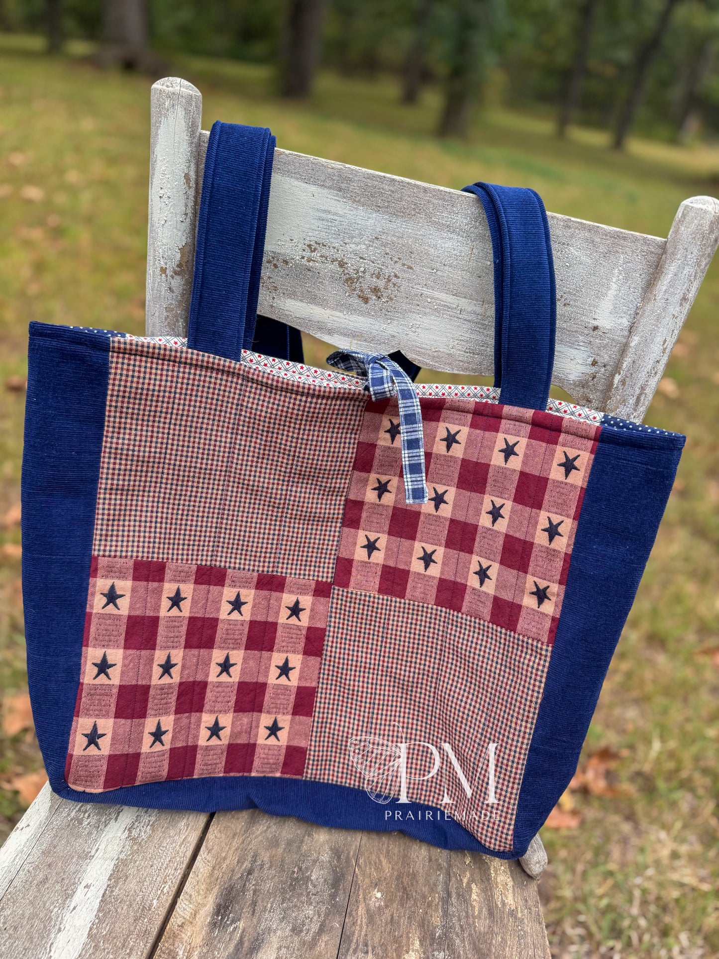 Timeless Tote: Patriotic Primitive (M)