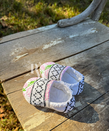 Slippers 3/6 - Classic Cross-stitch