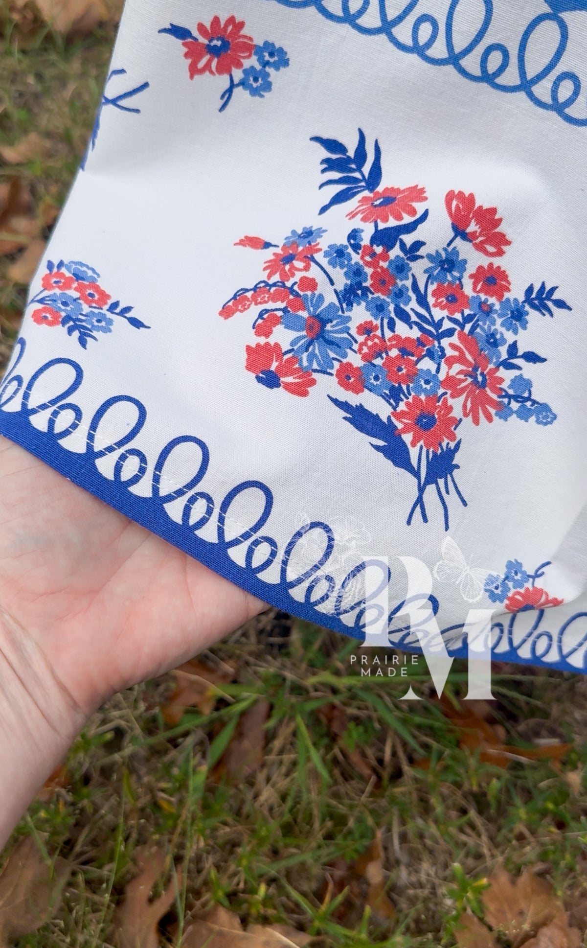 TableTop: Vintage Blue (Small 4/6)